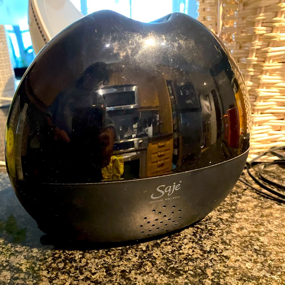 Saje diffuser